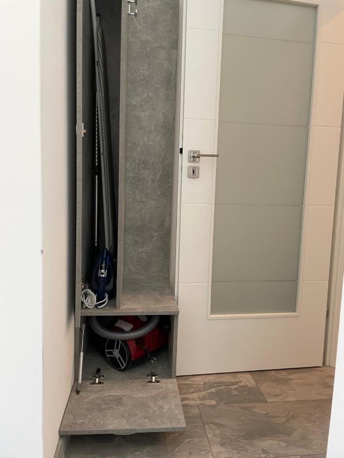 Cozy 2-Room Penthouse Lakeview W14 布加勒斯特 外观 照片