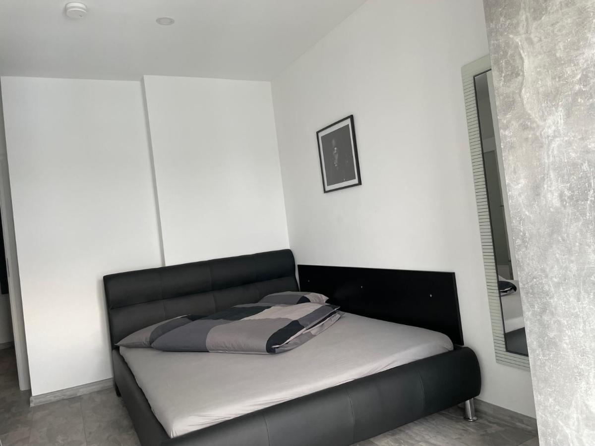 Cozy 2-Room Penthouse Lakeview W14 布加勒斯特 外观 照片