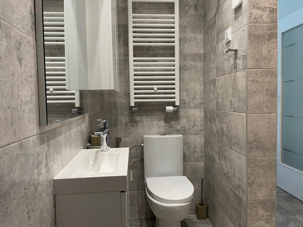 Cozy 2-Room Penthouse Lakeview W14 布加勒斯特 外观 照片
