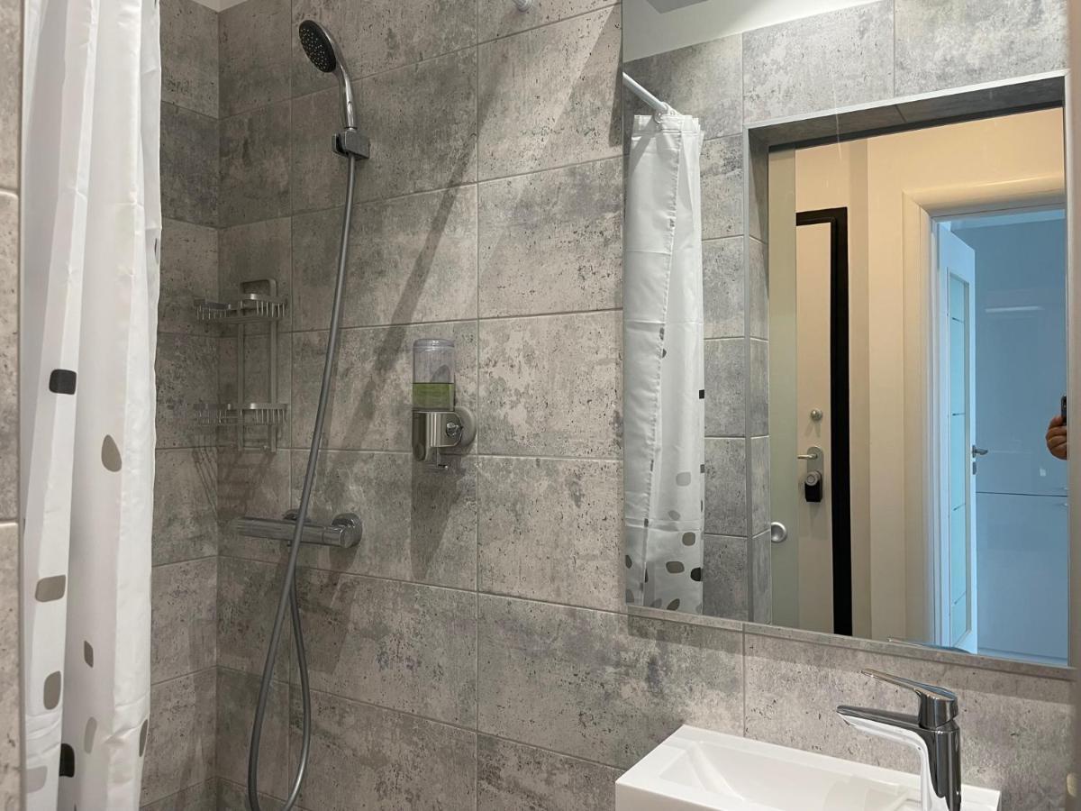 Cozy 2-Room Penthouse Lakeview W14 布加勒斯特 外观 照片